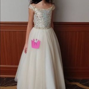 Girls gown